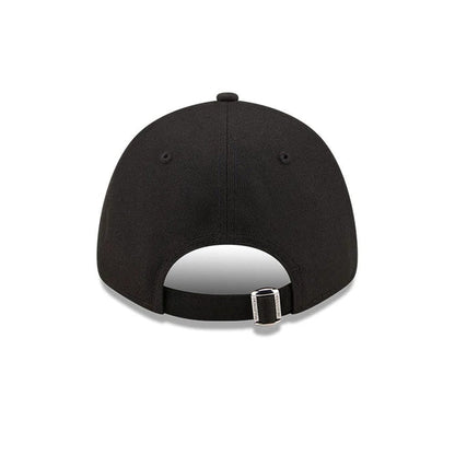 This is a New York Yankees Pop Outline Black 9FORTY Cap 4