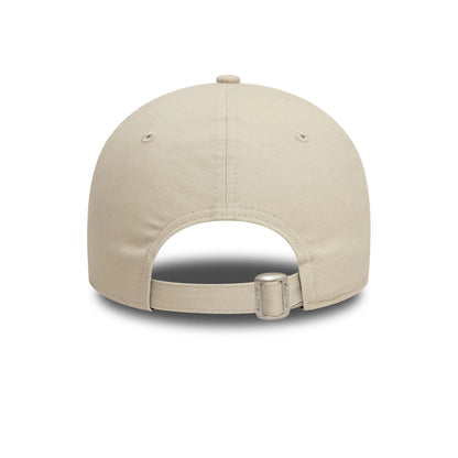 This is a New York Yankees Team Outline Cream 9FORTY Adjustable Cap 4
