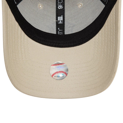 This is a New York Yankees Team Outline Cream 9FORTY Adjustable Cap 5