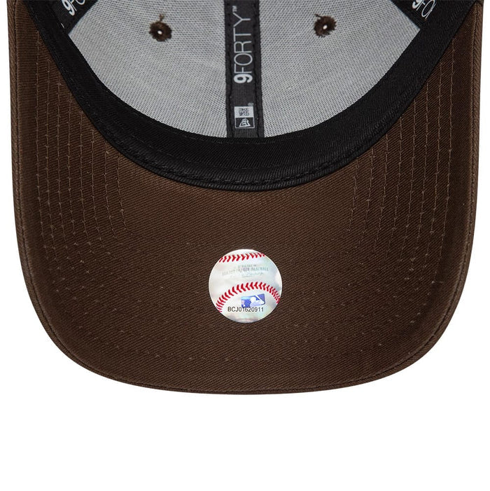 This is a New York Yankees Womens League Essential Dark Brown 9FORTY Adjustable Cap 2