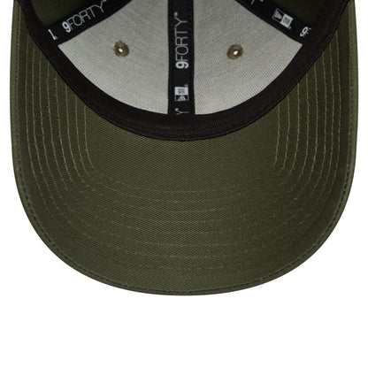 This is a New York Yankees Womens League Essential Dark Green 9FORTY Adjustable Cap 5