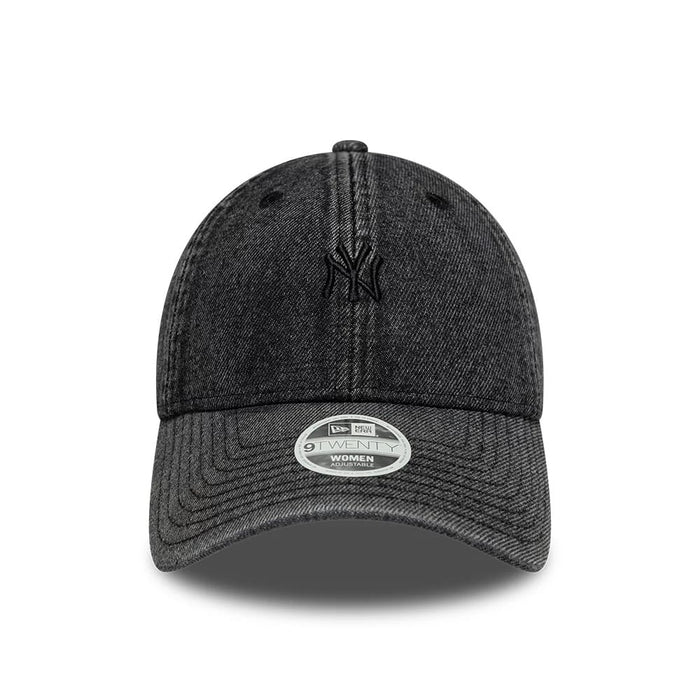 This is a New York Yankees Womens MLB Denim Black 9TWENTY Adjustable Cap 2
