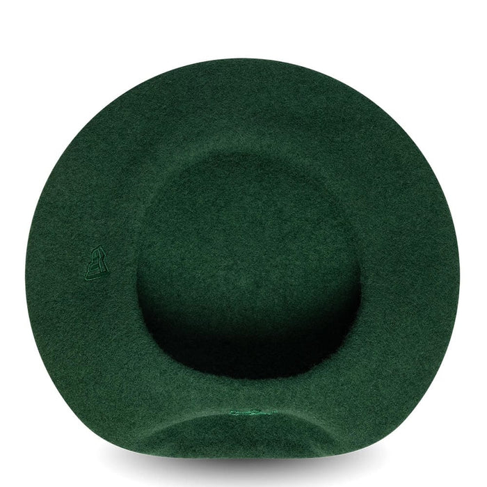 This is a New York Yankees Womens MLB Wool Dark Green Beret 5