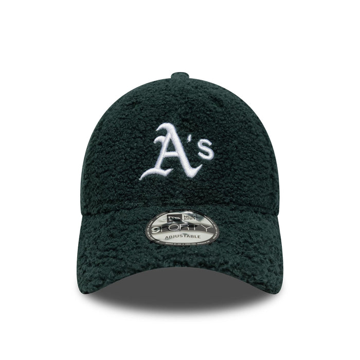 This is a Oakland Athletics MLB Winter Borg Dark Green 9FORTY Adjustable Cap 2