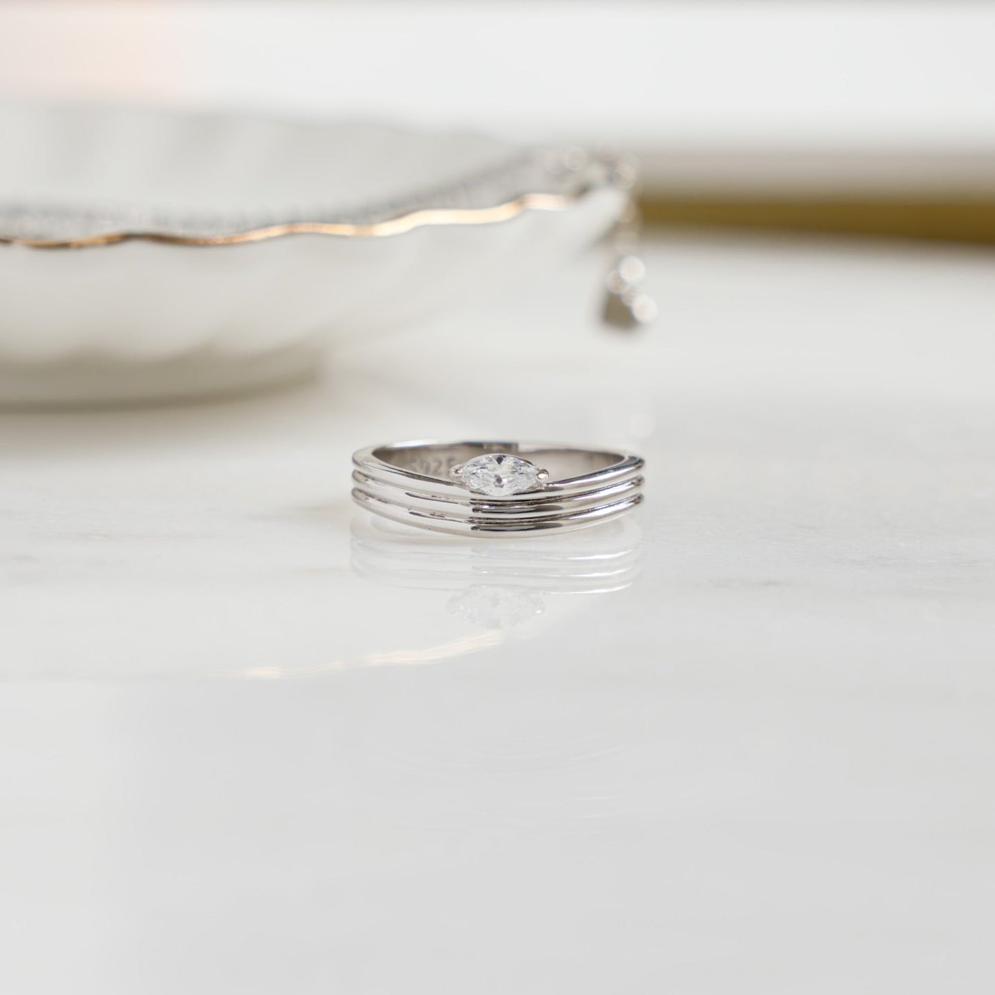 Marquise Stone Band