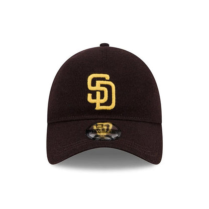 This is a San Diego Padres MLB Merino Wool Dark Brown 9TWENTY Adjustable Cap 2