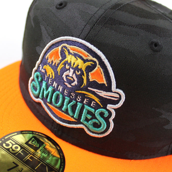 TENNESSEE SMOKIES BATTING BEAR New Era 59Fifty Fitted Hat (TONAL CAMO HUNTER FLAME KHAKI Under Brim)