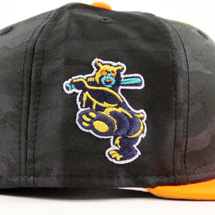 TENNESSEE SMOKIES BATTING BEAR New Era 59Fifty Fitted Hat (TONAL CAMO HUNTER FLAME KHAKI Under Brim)