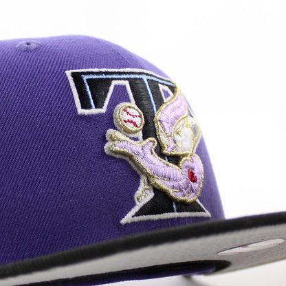 Toronto Blue Jays 30th Anniversary New Era 59Fifty Fitted Hat (Orchid Black Gray Under Brim)